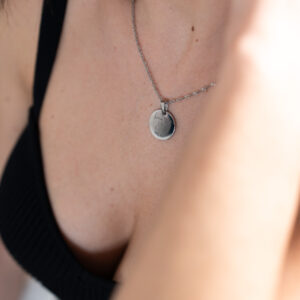 collier présence pendentif 20 mm gravure